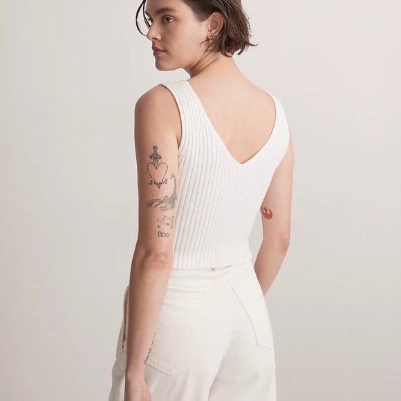 V-Neck Sweater Tank Eyelet White - Picture 4 of 8